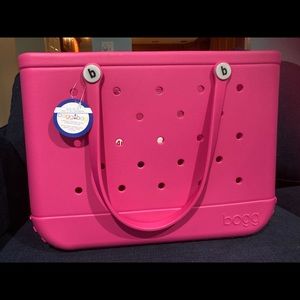 💗 Haute Pink BOGG Bag Large Tote!